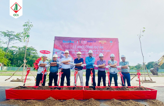 CC1 và các đại biểu đến tham dự Lễ khởi công Dự án Nhà ở Xã hội – Khu đô thị Golden City, An Giang. CC1 và các đại biểu đến tham dự Lễ khởi công Dự án Nhà ở Xã hội – Khu đô thị Golden City, An Giang.