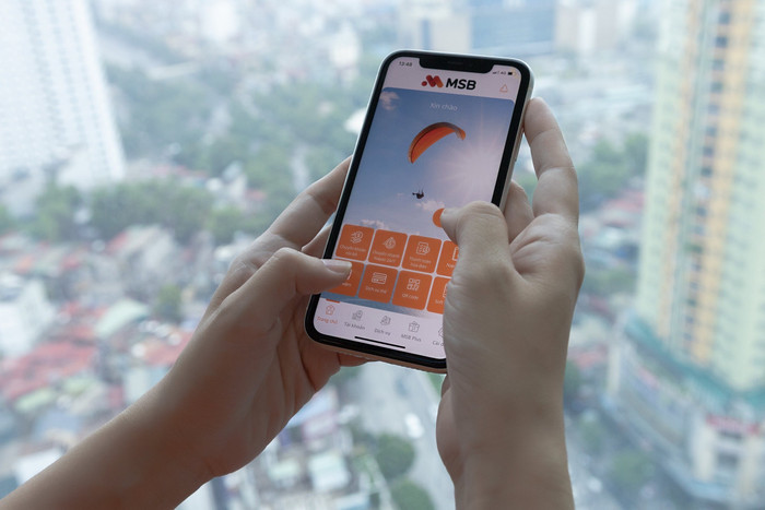 MSB tiến tới số hóa toàn bộ các sản phẩm vay thế chấp, bảo hiểm cho người vay vốn, bảo hiểm nhân thọ. MSB tiến tới số hóa toàn bộ các sản phẩm vay thế chấp, bảo hiểm cho người vay vốn, bảo hiểm nhân thọ.