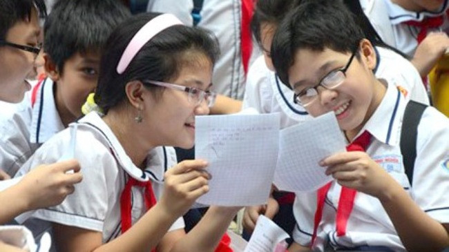 Chỉ thị đó lập tức vấp phải phản ứng của các trường có số lượng học sinh đăng kí tuyển sinh vào lớp 6 vượt quá chỉ tiêu hằng năm (Ảnh minh họa, nguồn Đại Đoàn Kết) Chỉ thị đó lập tức vấp phải phản ứng của các trường có số lượng học sinh đăng kí tuyển sinh vào lớp 6 vượt quá chỉ tiêu hằng năm (Ảnh minh họa, nguồn Đại Đoàn Kết)
