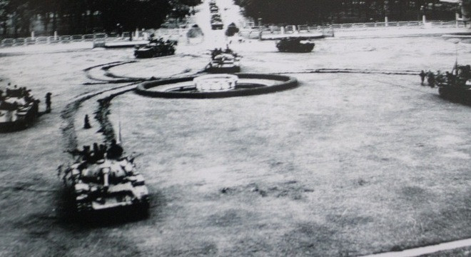 Tại sao Sài Gòn không bị tàn phá, đổ nát trong những ngày tháng 4 năm 1975? ảnh 7 Tại sao Sài Gòn không bị tàn phá, đổ nát trong những ngày tháng 4 năm 1975? ảnh 7
