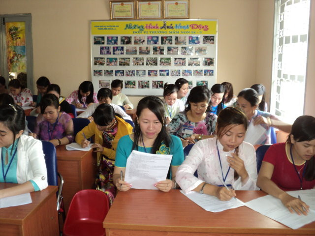Tập huấn, bồi dưỡng, thầy cô giáo chán ngán đến… cổ ảnh 1 Tập huấn, bồi dưỡng, thầy cô giáo chán ngán đến… cổ ảnh 1