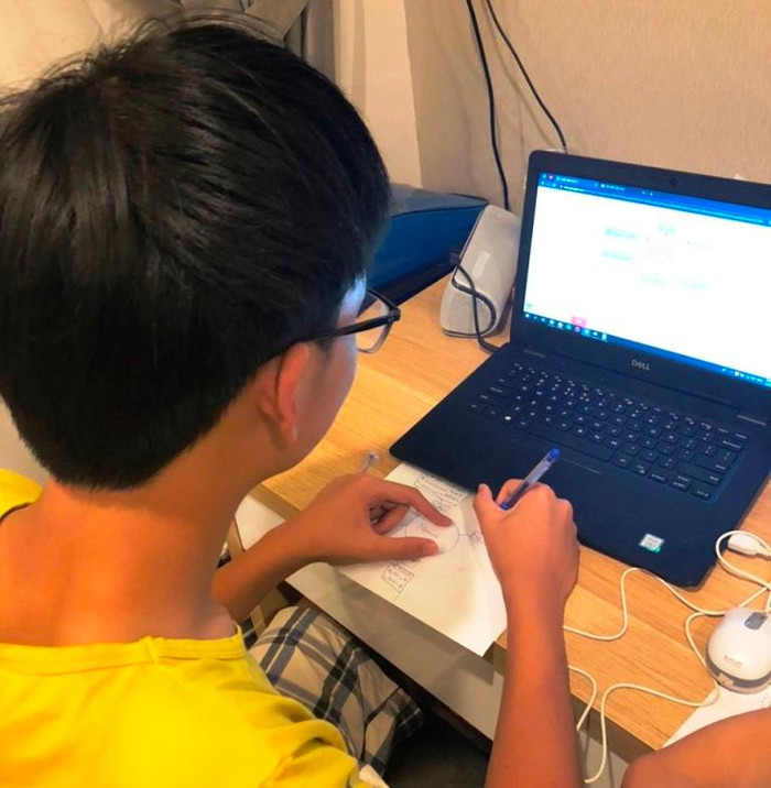 Nhiều trường học sử dụng phương thức thi trực tuyến để kiểm tra học kỳ 2. Ảnh: AN Nhiều trường học sử dụng phương thức thi trực tuyến để kiểm tra học kỳ 2. Ảnh: AN