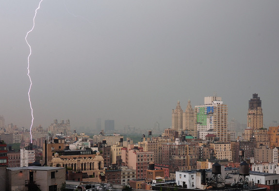 Nasa đang tổ chức cuộc thi ảnh về các hiện tượng thời tiết khắc nghiệt nhằm ghi dấu sứ mệnh đo lường toàn cầu của tổ chức này.