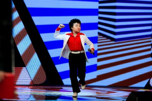 "Cậu bé Hàn Quốc" Hoàng Anh