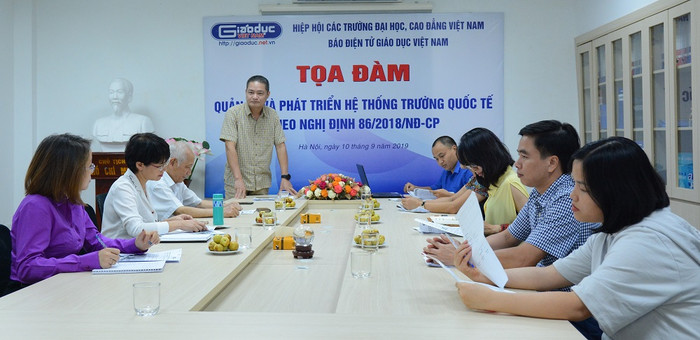 Quang cảnh buổi tọa đàm “Quản lý và phát triển hệ thống trường quốc tế theo Nghị định 86/2018/NĐ-CP” - ảnh Vũ Ninh.