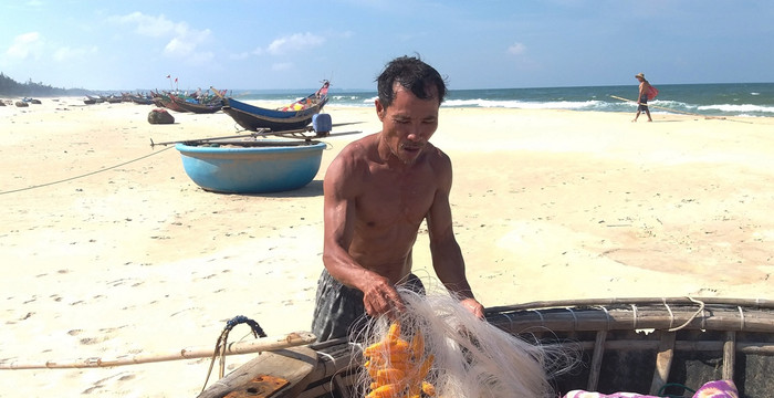 Khu du lịch nghỉ dưỡng cao cấp được xây tại thôn Cang Gián nhưng thực sự có bao nhiêu người dân thôn này được hưởng lợi từ dự án này?