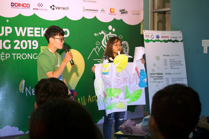 Chỉ trong vòng 54 giờ, các nhóm được trải qua tất cả giai đoạn của một quá trình khởi nghiệp. Ảnh: VN Chỉ trong vòng 54 giờ, các nhóm được trải qua tất cả giai đoạn của một quá trình khởi nghiệp. Ảnh: VN