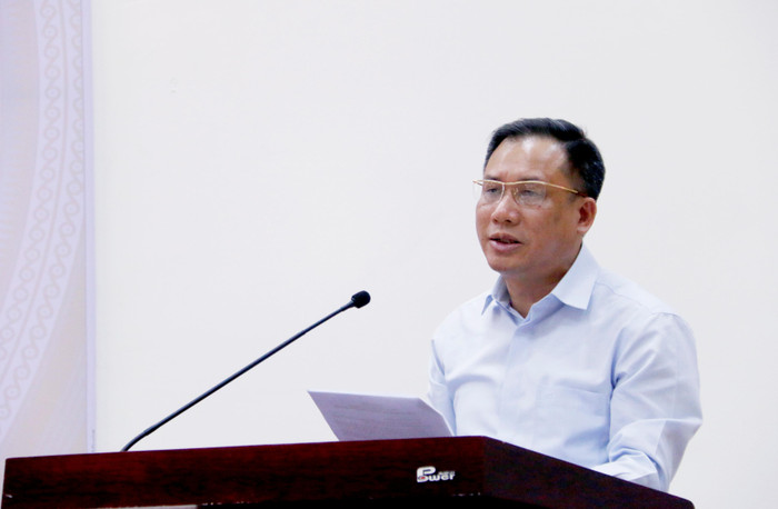 Ông Lê Hùng Sơn - Phó Tổng Giám đốc Bảo hiểm xã hội Việt Nam phát biểu khai mạc hội nghị.