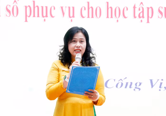 Hiệu trưởng Trường Trung học cơ sở Thăng Long phát động “Tuần lễ học tập suốt đời”.