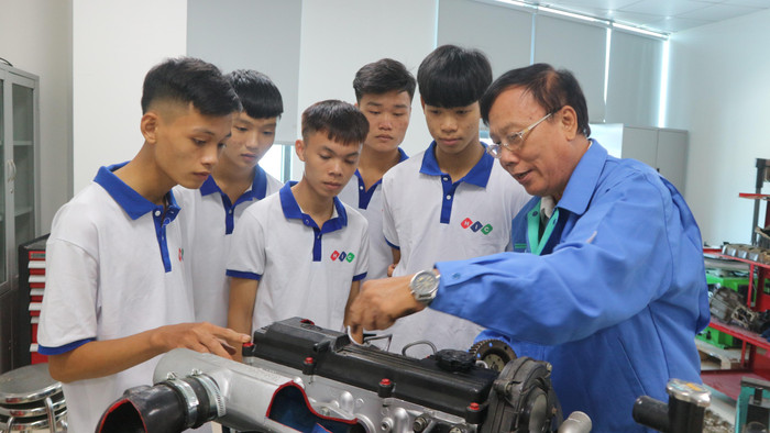 Nguyên nhân cơ bản của chậm di dời là nhiều trường ngại đi xa. Ảnh minh họa: Ngân Chi Nguyên nhân cơ bản của chậm di dời là nhiều trường ngại đi xa. Ảnh minh họa: Ngân Chi