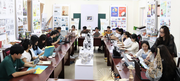 Hiệu trưởng Trường Đại học Sư phạm Nghệ thuật Trung ương lo lắng, ngay cả với các thí sinh đào tạo theo nhu cầu xã hội, đối với việc thực nghiệm kinh phí, quản lý cũng rất khó. Ảnh minh họa: Mộc Trà.