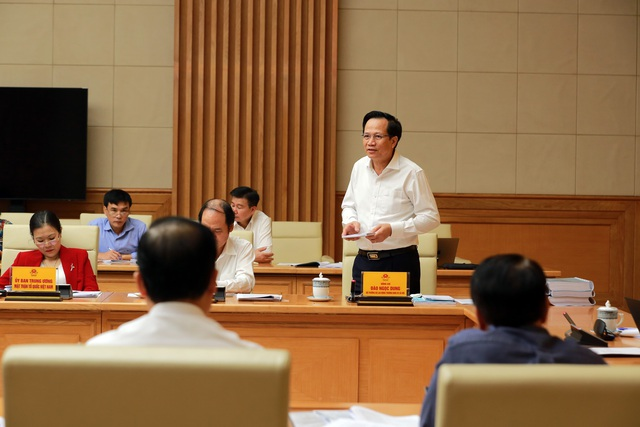 Theo Bộ trưởng Bộ Lao động - Thương binh và Xã hội Đào Ngọc Dung, việc nhận diện tình hình thực tế để tìm ra cái mới, điểm nghẽn và những giải pháp đột phá cho chính sách xã hội giai đoạn sắp tới là rất quan trọng. Ảnh: VGP. Theo Bộ trưởng Bộ Lao động - Thương binh và Xã hội Đào Ngọc Dung, việc nhận diện tình hình thực tế để tìm ra cái mới, điểm nghẽn và những giải pháp đột phá cho chính sách xã hội giai đoạn sắp tới là rất quan trọng. Ảnh: VGP.