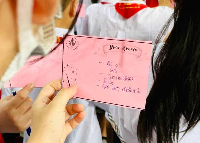 Đến những ước mơ lớn hơn. Đến những ước mơ lớn hơn.