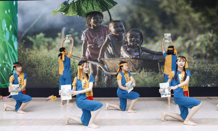 Tiết mục “Đồng dao tuổi học trò” của tập thể lớp 7A5.