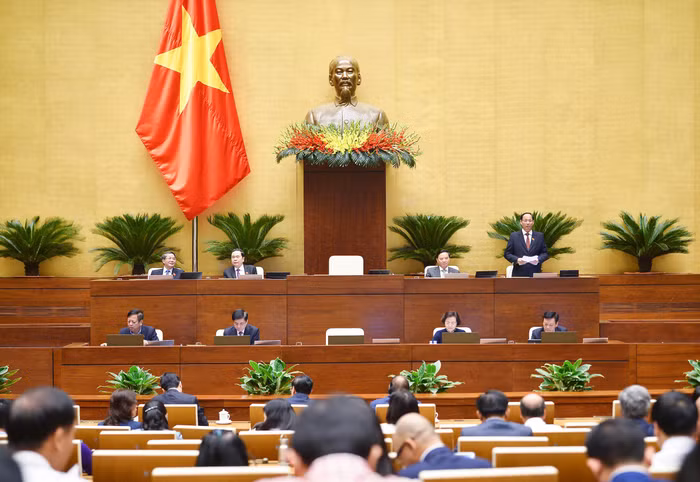 Toàn cảnh phiên họp sáng 05/11. Ảnh: quochoi.vn.