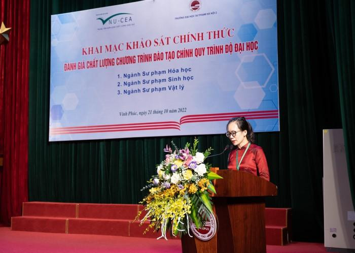 Thạc sĩ Vũ Minh Phương - Trung tâm Kiểm định chất lượng giáo dục công bố Quyết định thành lập Đoàn đánh giá ngoài. Thạc sĩ Vũ Minh Phương - Trung tâm Kiểm định chất lượng giáo dục công bố Quyết định thành lập Đoàn đánh giá ngoài.