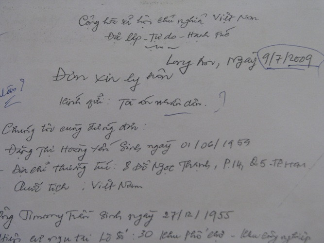 ... và cẩu thả, vội vàng. ... và cẩu thả, vội vàng.