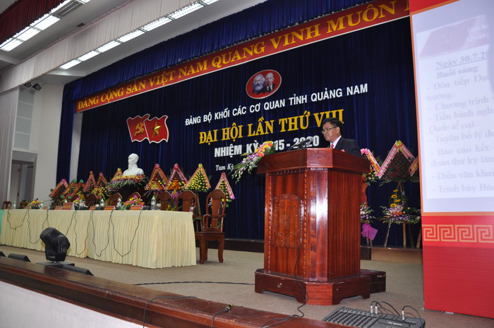 ông Phạm Sáu - Phó Bí thư Thường trực Đảng ủy, Bí thư Chi bộ Cơ quan Đảng ủy Khối các cơ quan tỉnh Quảng Nam bị kỷ luật khiển trách. Ảnh:Đảng ủy khối các cơ quan Quảng Nam. ông Phạm Sáu - Phó Bí thư Thường trực Đảng ủy, Bí thư Chi bộ Cơ quan Đảng ủy Khối các cơ quan tỉnh Quảng Nam bị kỷ luật khiển trách. Ảnh:Đảng ủy khối các cơ quan Quảng Nam.