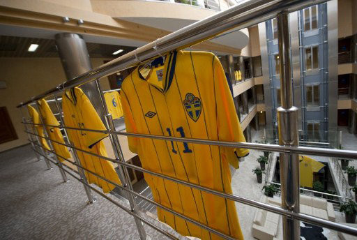 Cuộc sống hạng sang của các tuyển thủ tham dự EURO 2012. Cuộc sống hạng sang của các tuyển thủ tham dự EURO 2012.