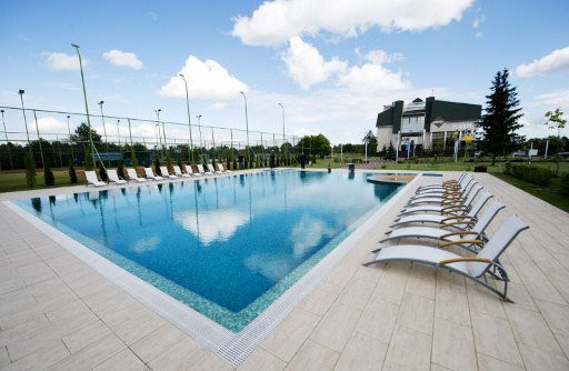 Không chỉ có bể bơi ngoài trời… Không chỉ có bể bơi ngoài trời…