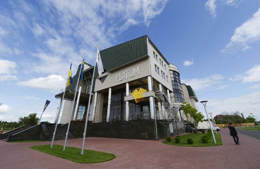 Đây là khách sạn Platium ở ngoại ô Kiev (Ukraine), nơi cư trú của ĐT Thụy Điển. Đây là khách sạn Platium ở ngoại ô Kiev (Ukraine), nơi cư trú của ĐT Thụy Điển.