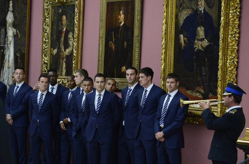 ĐT Anh được tham dự tiệc chào đón Bảo tàng nghệ thuật Ba Lan tại Krakow. ĐT Anh được tham dự tiệc chào đón Bảo tàng nghệ thuật Ba Lan tại Krakow.