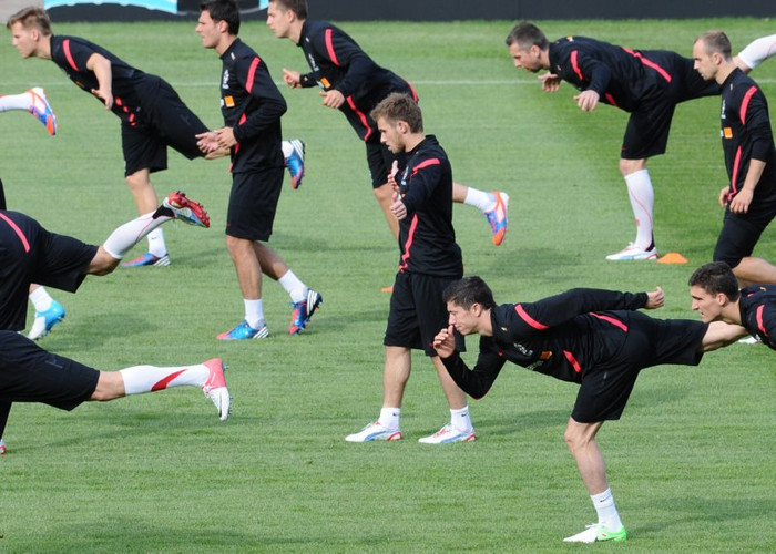 Cùng chiêm ngưỡng những hình ảnh đẹp, ấn tượng từ góc nhìn Euro 2012. Cùng chiêm ngưỡng những hình ảnh đẹp, ấn tượng từ góc nhìn Euro 2012.