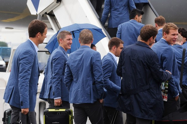 Bastian Schweinsteiger - điểm tựa của ĐT Đức đã hoàn toàn khỏe mạnh và sẵn sàng chinh phục đỉnh cao châu Âu cùng các đồng đội.