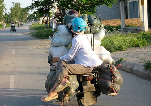 Kiểu ngồi quen thuộc... Kiểu ngồi quen thuộc...