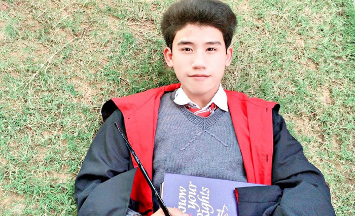 Những suất học bổng đã giúp Huy Hiền vượt qua những khó khăn về kinh tế để chinh phục ước mơ với ngành Khoa học và Kỹ thuật Máy tính. Ảnh: NVCC