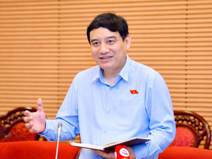 Chủ nhiệm Ủy ban Văn hóa, Giáo dục Nguyễn Đắc Vinh phát biểu kết thúc cuộc họp. Ảnh: quochoi.vn Chủ nhiệm Ủy ban Văn hóa, Giáo dục Nguyễn Đắc Vinh phát biểu kết thúc cuộc họp. Ảnh: quochoi.vn