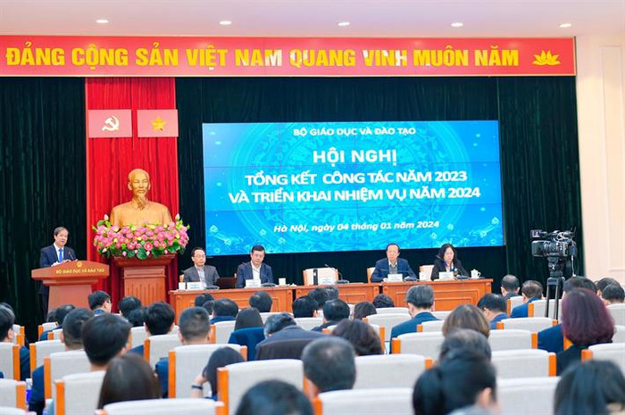 Ngày 4/1, Bộ Giáo dục và Đào tạo tổ chức Hội nghị tổng kết công tác năm 2023, triển khai nhiệm vụ năm 2024. Ngày 4/1, Bộ Giáo dục và Đào tạo tổ chức Hội nghị tổng kết công tác năm 2023, triển khai nhiệm vụ năm 2024.