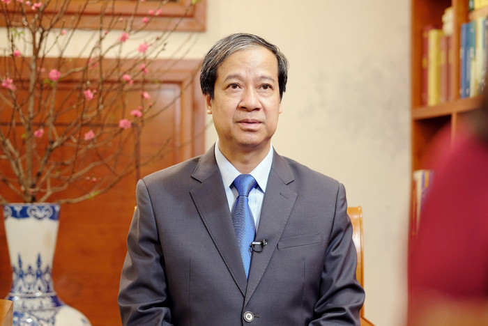 Năm mới, Bộ trưởng Nguyễn Kim Sơn chúc toàn thể nhà giáo, các em học sinh, các quý vị phụ huynh năm mới dồi dào sức khoẻ, thêm niềm tin tưởng để cùng ngành Giáo dục chia sẻ, lan tỏa tinh thần đổi mới và những giá trị tích cực. Năm mới, Bộ trưởng Nguyễn Kim Sơn chúc toàn thể nhà giáo, các em học sinh, các quý vị phụ huynh năm mới dồi dào sức khoẻ, thêm niềm tin tưởng để cùng ngành Giáo dục chia sẻ, lan tỏa tinh thần đổi mới và những giá trị tích cực.