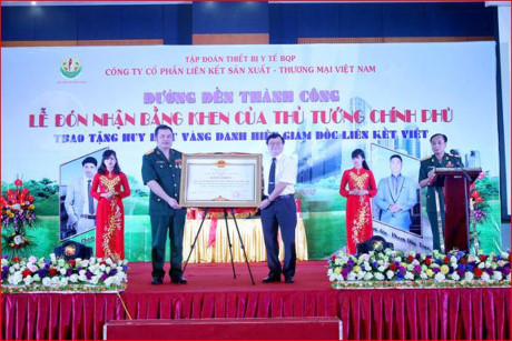 Công ty Liên kết Việt cung cấp các thông tin gian dối và gây nhầm lẫn cho khách hàng về chất lượng, công dụng của sản phẩm (ảnh PLO). Công ty Liên kết Việt cung cấp các thông tin gian dối và gây nhầm lẫn cho khách hàng về chất lượng, công dụng của sản phẩm (ảnh PLO).