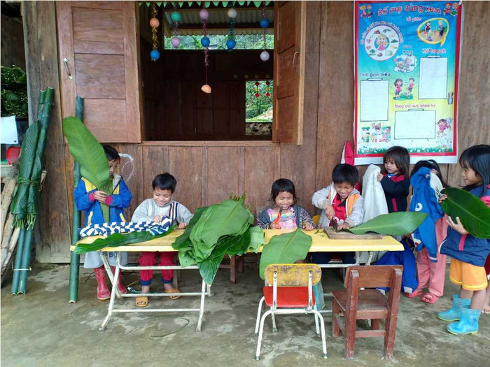 Không chỉ có những bạn học sinh tiểu học mà các em mầm non cũng tham gia. Không chỉ có những bạn học sinh tiểu học mà các em mầm non cũng tham gia.