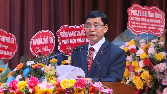 Tiến sĩ Trần Lăng, Hiệu trưởng Trường Đại học Phú Yên. Ảnh: NVCC