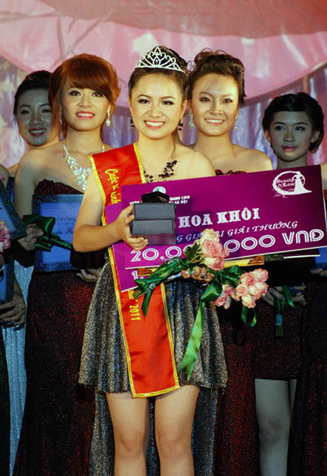 Ngắm bộ ảnh hút hồn của nữ sinh đẹp nhất trường Luật ảnh 9