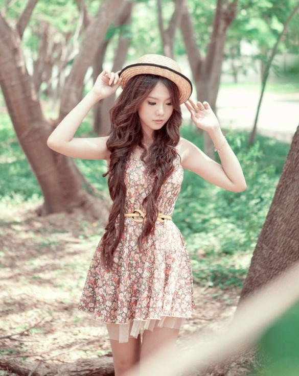 Minh Trúc tham gia một số cuộc thi và giành giải thưởng lớn như giải nhất cuộc thi ảnh online Dook Angels 2012 - Thế giới truyện tranh... <<HOA KHÔI CÁC TRƯỜNG ĐẠI HỌC <<NGÔI SAO HỌC ĐƯỜNG >> NỮ SINH MẶC ÁO DÀI ĐẸP HƠN VẺ XUÂN THÌ CỦA MAI PHƯƠNG THÚY (P16)