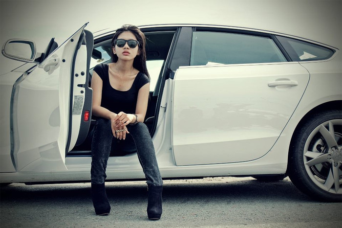 Chiếc xe dường như được thiết kế mới lạ, độc đáo tạo nên một phong thái khác biệt khi điều khiển xe Chiếc xe dường như được thiết kế mới lạ, độc đáo tạo nên một phong thái khác biệt khi điều khiển xe