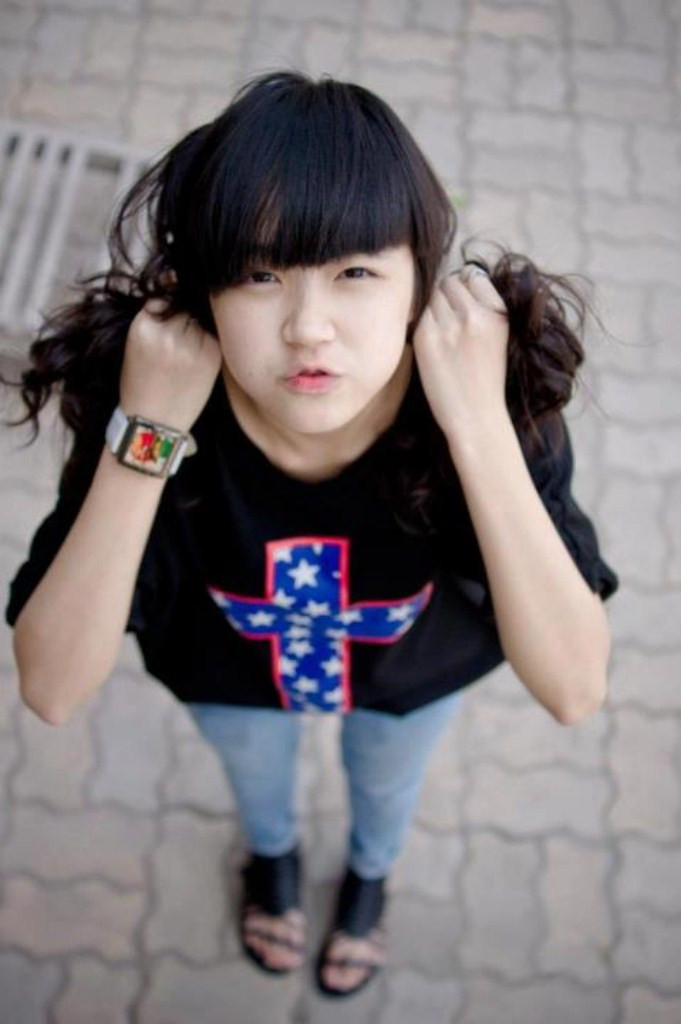 "Hôm qua đã là quá khứ, hôm nay đã là hiên tại. Hôm nay có thể thay đổi được ngay mai và ngày mai chỉ là tương lai được quyết định bởi hôm nay". Do đó, Minh Tâm không nghừng cố gắng để đạt được ước mơ của mình. >>NGẮM NỮ SINH ĐẸP NHƯ PHẠM BĂNG BĂNG >> NỤ CƯỜI TỎA SÁNG CỦA MISS NGÔI SAO BÍCH KHANH "Hôm qua đã là quá khứ, hôm nay đã là hiên tại. Hôm nay có thể thay đổi được ngay mai và ngày mai chỉ là tương lai được quyết định bởi hôm nay". Do đó, Minh Tâm không nghừng cố gắng để đạt được ước mơ của mình. >>NGẮM NỮ SINH ĐẸP NHƯ PHẠM BĂNG BĂNG >> NỤ CƯỜI TỎA SÁNG CỦA MISS NGÔI SAO BÍCH KHANH