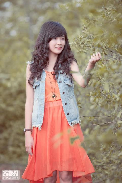 Hoàng Thị Minh Tâm hiện đang là học sinh lớp 11 Trường THPT Yên Hòa - Hà Nội >>NGẮM NỮ SINH ĐẸP NHƯ PHẠM BĂNG BĂNG >> NỤ CƯỜI TỎA SÁNG CỦA MISS NGÔI SAO BÍCH KHANH Hoàng Thị Minh Tâm hiện đang là học sinh lớp 11 Trường THPT Yên Hòa - Hà Nội >>NGẮM NỮ SINH ĐẸP NHƯ PHẠM BĂNG BĂNG >> NỤ CƯỜI TỎA SÁNG CỦA MISS NGÔI SAO BÍCH KHANH