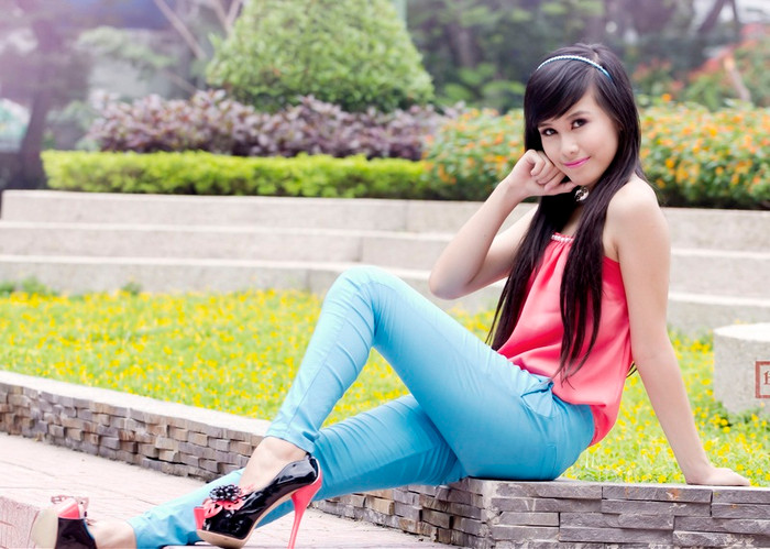 <<HOA KHÔI CÁC TRƯỜNG ĐẠI HỌC <<NGÔI SAO HỌC ĐƯỜNG