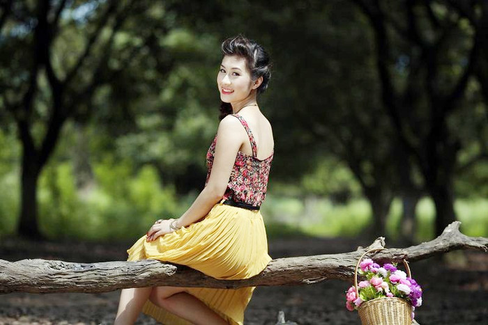 Thúy Nga có sở thích đọc truyện, nấu ăn, đi du lịch mọi nơi để khám phá và tìm hiểu những vùng miền mới lạ và thích tự tay làm đồ handmade. <<HOA KHÔI CÁC TRƯỜNG ĐẠI HỌC <<NGÔI SAO HỌC ĐƯỜNG <<NGỠ NGÀNG TRƯỚC VẺ QUYẾN RŨ CỦA HOTGIRL MIỀN TÂY