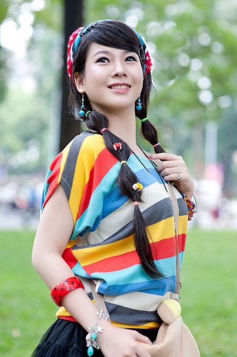 Hiền Trang thích nhất câu nói "Bạn chỉ có 1 cuộc đời để làm những gì bạn muốn, vì thế hãy cố gắng theo đuổi những giấc mơ của mình." Và đó cũng chính là quan niệm sống của Trang, để đến được con đường ước mơ theo Hiền Trang cô bạn phải không ngừng cố gắng nhiều hơn nữa. <<HOA KHÔI CÁC TRƯỜNG ĐẠI HỌC <<NGÔI SAO HỌC ĐƯỜNG