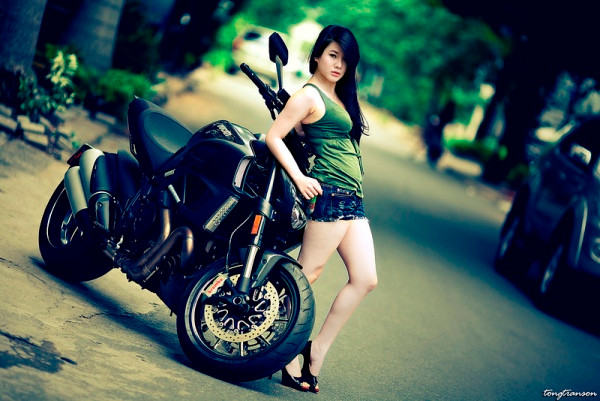 <<HOA KHÔI CÁC TRƯỜNG ĐẠI HỌC <<NGÔI SAO HỌC ĐƯỜNG