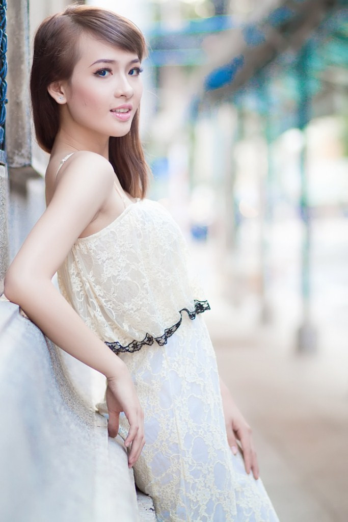 Sở hữu một ngoại hình ưa nhìn với vóc dáng mảnh mai, một khuôn mặt đẹp tựa thiên thần, đôi môi quyến rũ và đôi mắt trong veo, đặc biệt là làn da rắng ngần, Ánh Tuyết hiện là gương mặt nổi bật và nhận được khá nhiều lời mời chụp hình, Model, shop Áo cưới.v.v.. <<HOA KHÔI CÁC TRƯỜNG ĐẠI HỌC <<NGÔI SAO HỌC ĐƯỜNG Sở hữu một ngoại hình ưa nhìn với vóc dáng mảnh mai, một khuôn mặt đẹp tựa thiên thần, đôi môi quyến rũ và đôi mắt trong veo, đặc biệt là làn da rắng ngần, Ánh Tuyết hiện là gương mặt nổi bật và nhận được khá nhiều lời mời chụp hình, Model, shop Áo cưới.v.v.. <<HOA KHÔI CÁC TRƯỜNG ĐẠI HỌC <<NGÔI SAO HỌC ĐƯỜNG