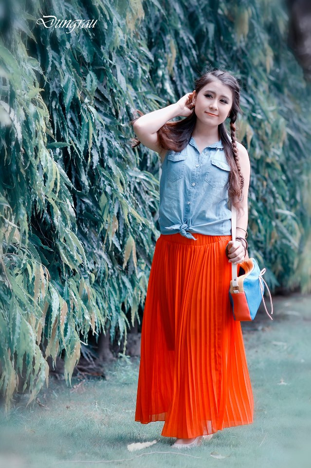 "Đừng thương tiếc hôm qua, đừng trông chờ ngày mai và đừng lảng tránh hôm nay" là câu nói mà Kim Thuy đặc biệt rất tâm đắc và luôn coi đó là một triết lý trong cuộc sống. >>HOA KHÔI CÁC TRƯỜNG ĐẠI HỌC >> NGẨN NGƠ TRƯỚC NHAN SẮC CỦA HOTGIRL ĐẠI HỌC KINH TẾ ĐÀ NẴNG >> NHỮNG NỮ SINH KHOE THÂN PHẢN CẢM TRONG ÁO DÀI "Đừng thương tiếc hôm qua, đừng trông chờ ngày mai và đừng lảng tránh hôm nay" là câu nói mà Kim Thuy đặc biệt rất tâm đắc và luôn coi đó là một triết lý trong cuộc sống. >>HOA KHÔI CÁC TRƯỜNG ĐẠI HỌC >> NGẨN NGƠ TRƯỚC NHAN SẮC CỦA HOTGIRL ĐẠI HỌC KINH TẾ ĐÀ NẴNG >> NHỮNG NỮ SINH KHOE THÂN PHẢN CẢM TRONG ÁO DÀI