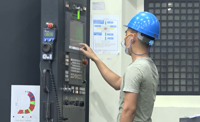 Mức thưởng Tết cao nhất ở Đà Nẵng lên đến hơn 1 tỷ đồng nhưng cũng có người lao động chỉ nhận được 100.000 đồng. Ảnh: AN Mức thưởng Tết cao nhất ở Đà Nẵng lên đến hơn 1 tỷ đồng nhưng cũng có người lao động chỉ nhận được 100.000 đồng. Ảnh: AN