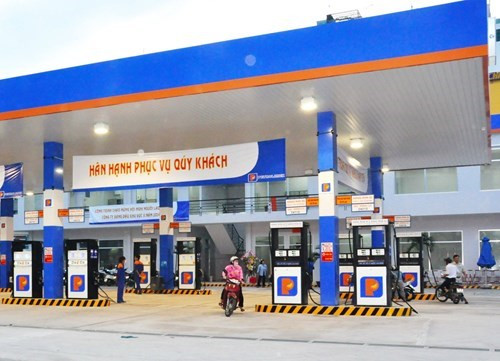 Tăng thuế bảo vệ môi trường với xăng dầu sẽ thêm gánh nặng cho doanh nghiệp, người dân - ảnh minh họa/ nguồn: Petronews.vn. Tăng thuế bảo vệ môi trường với xăng dầu sẽ thêm gánh nặng cho doanh nghiệp, người dân - ảnh minh họa/ nguồn: Petronews.vn.