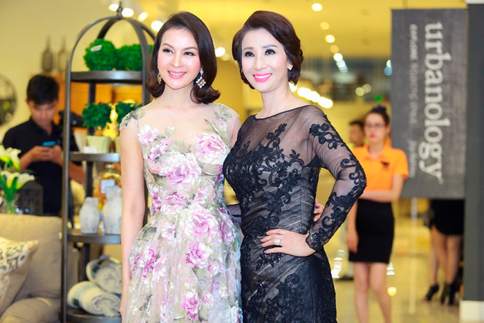 MC Thanh Mai và doanh nhân Thúy Nga. MC Thanh Mai và doanh nhân Thúy Nga.